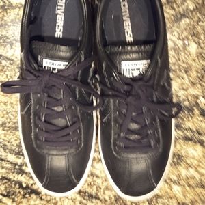 CONVERSE leather shoesmens or women